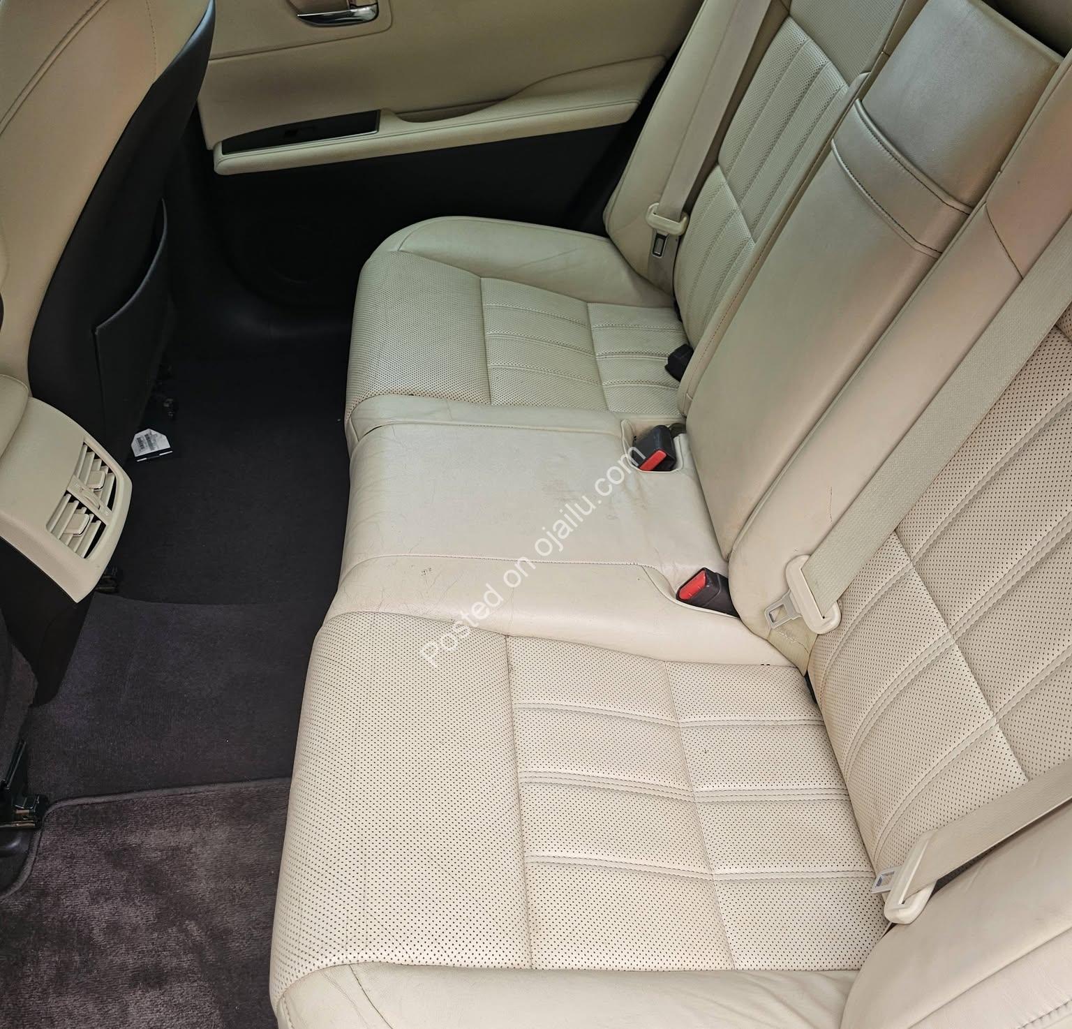 2017 Lexus ES 350: Accident-Free, 2026 Duty – 26M Only