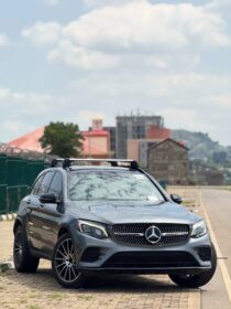 2018 AMG GLC43: Twin-Turbo V6 Power