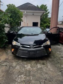 2016 Toyota Camry LE – Foreign Used