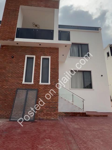 Smart 5BR Smart Duplex: Exclusive Living in Guzape