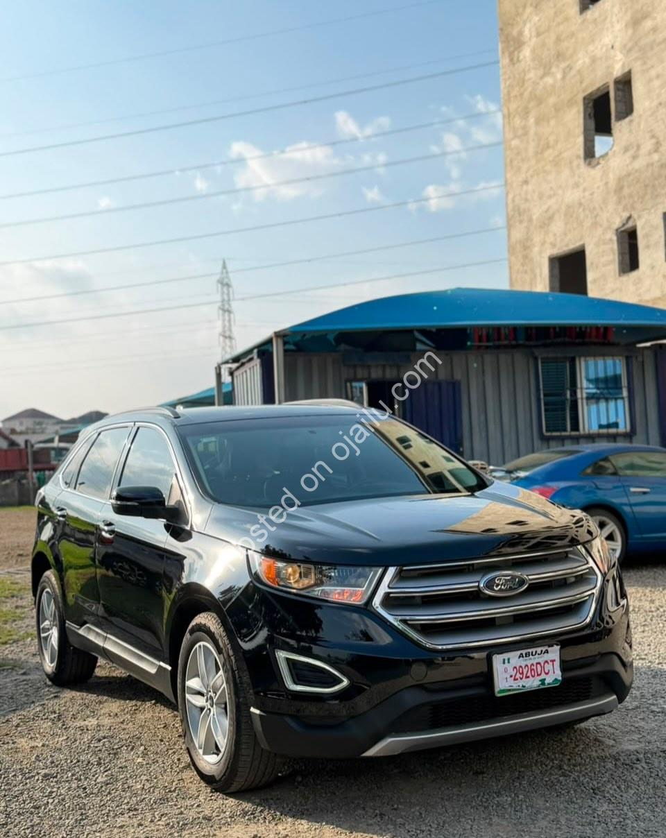 2018 Ford Edge: Keyless, Cooled Seats, LED – 15M
