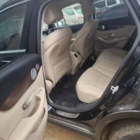 Clean & Drive: 2016 GLC300 at 18.5M