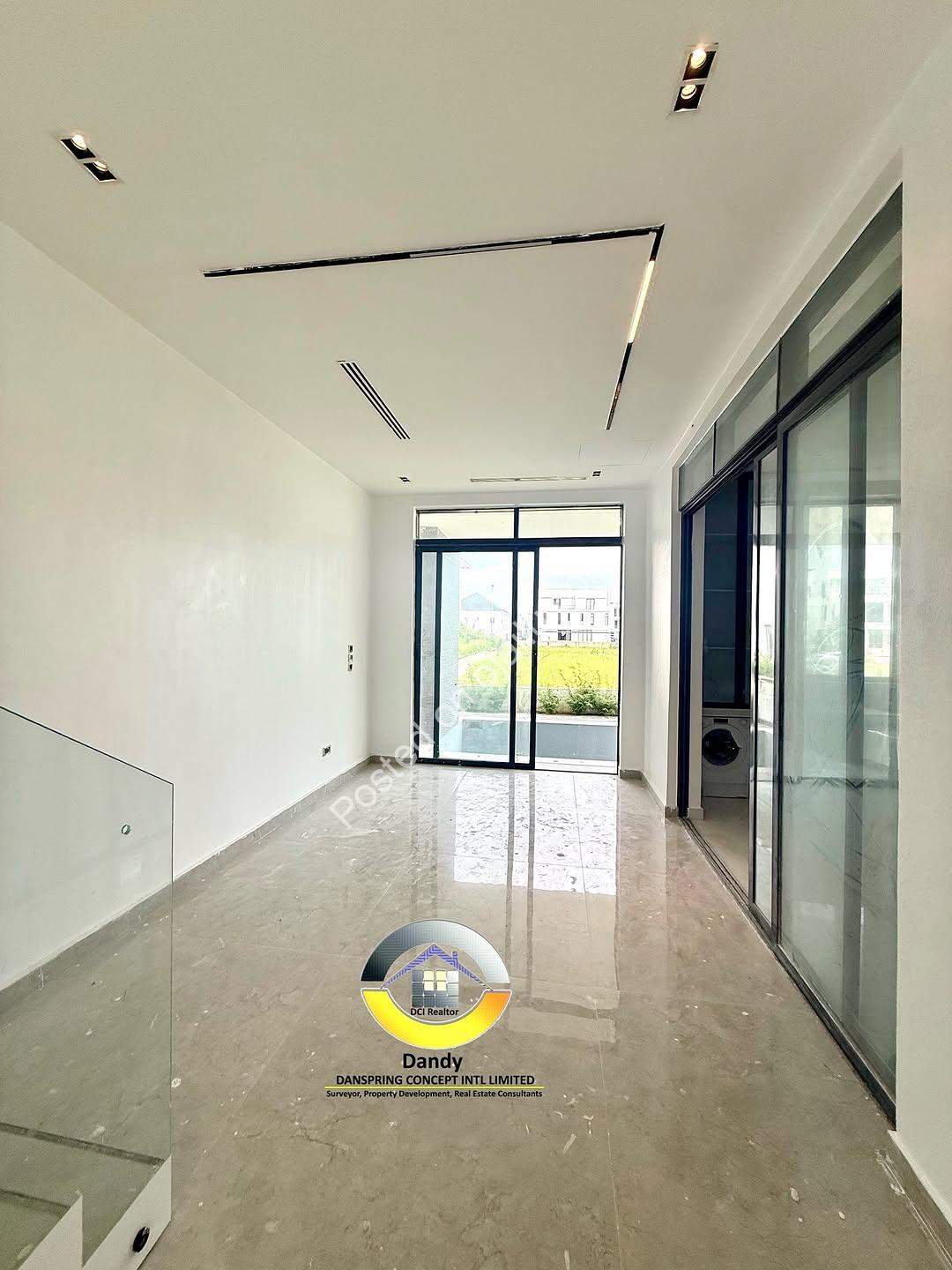 Elevator & Cinema: 5-Bed Lekki Duplex