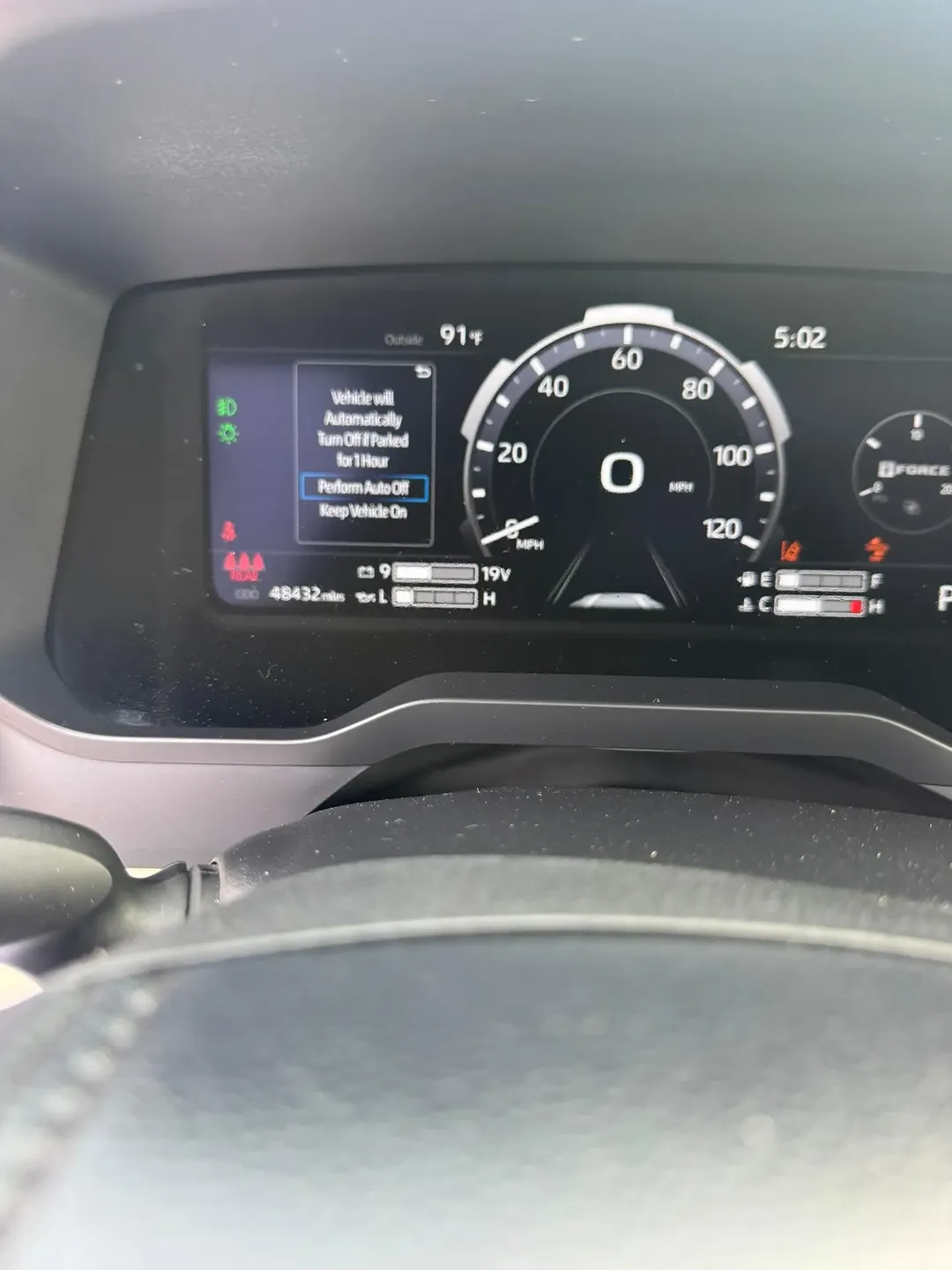 Toyota Tundra 4×4: Full Option, Original Duty 2022