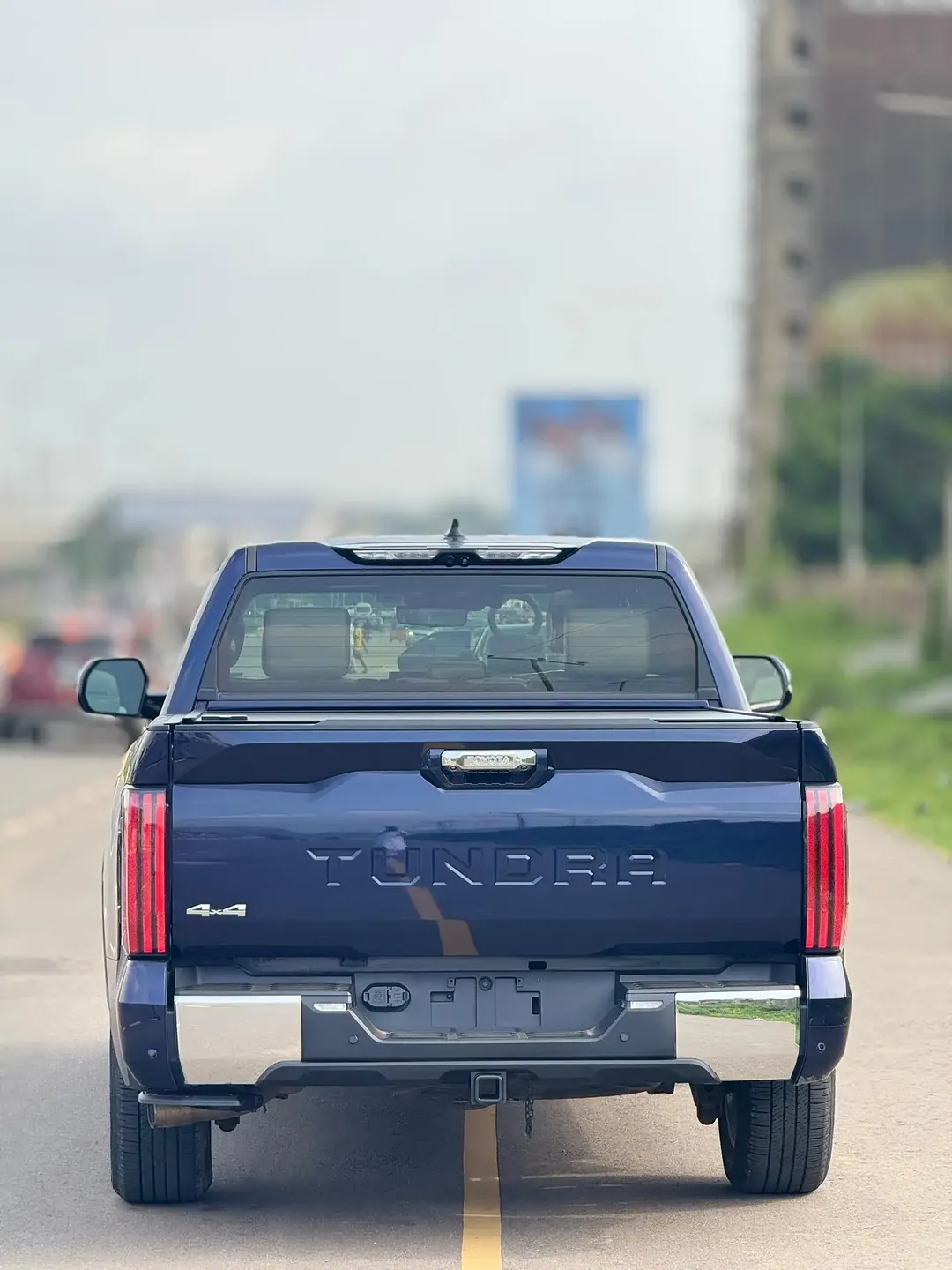 Toyota Tundra 4×4: Full Option, Original Duty 2022