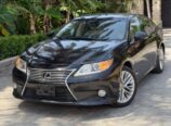Barely Driven 2015 Lexus ES350 – Accident-Free Luxury!