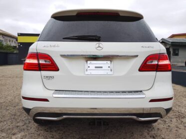 2014 Mercedes ML350 4MATIC: Luxury