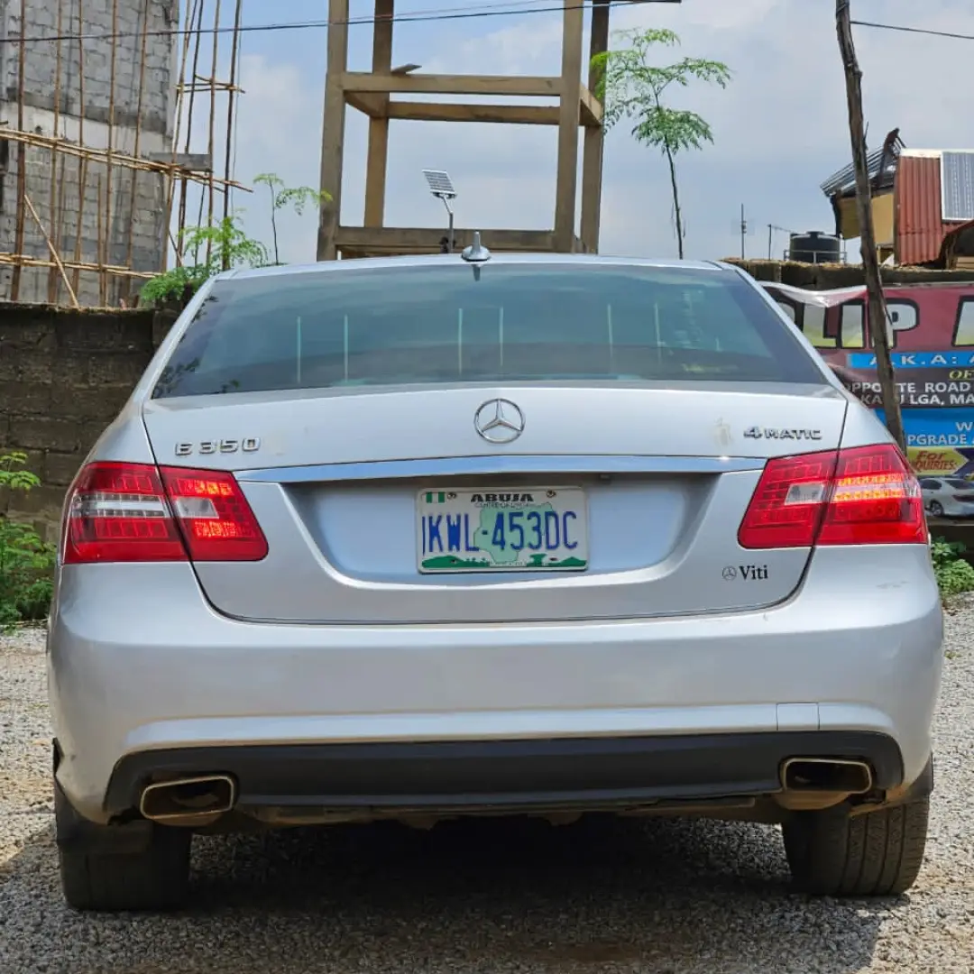 “2010 Benz E350: Factory Engine & Gear, Panoramic Sunroof – 100% Perfect!  “