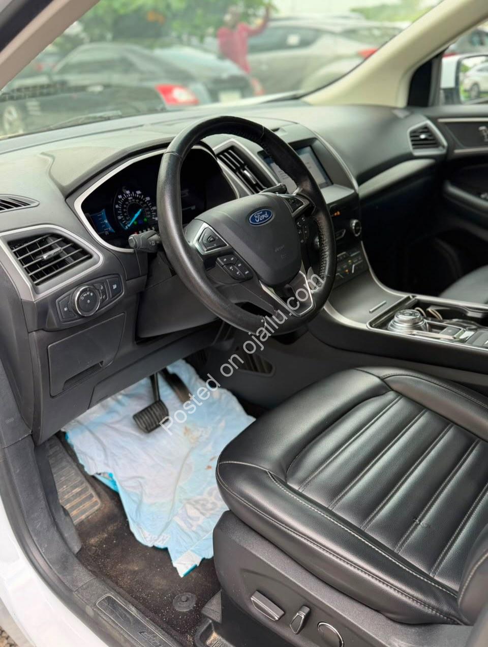 2019 Ford Edge: Keyless, Heated Seats & Wireless Charger