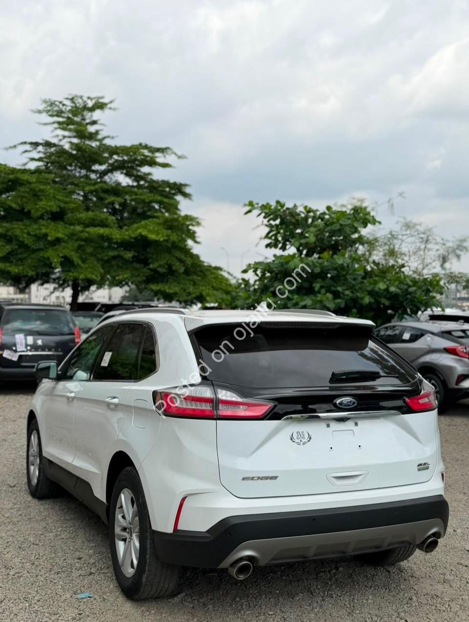 2019 Ford Edge: Keyless, Heated Seats & Wireless Charger