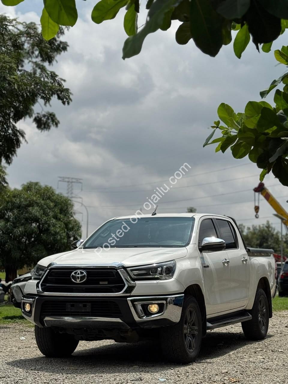 2023 Toyota Hilux – Ultra Sharp Auto, 1-Owner, 52M Naira
