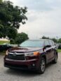 2015 Toyota Highlander LE: Pristine & Reliable 7-Seater!