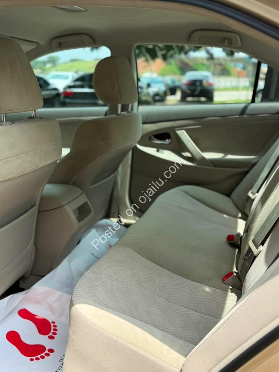 2010 Toyota Camry LE – Pristine & Import-Ready