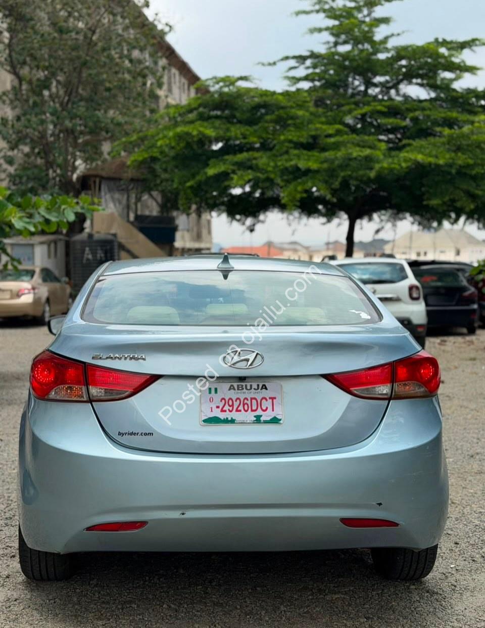 2012 Hyundai Elantra: Super Clean with Reverse Cam.