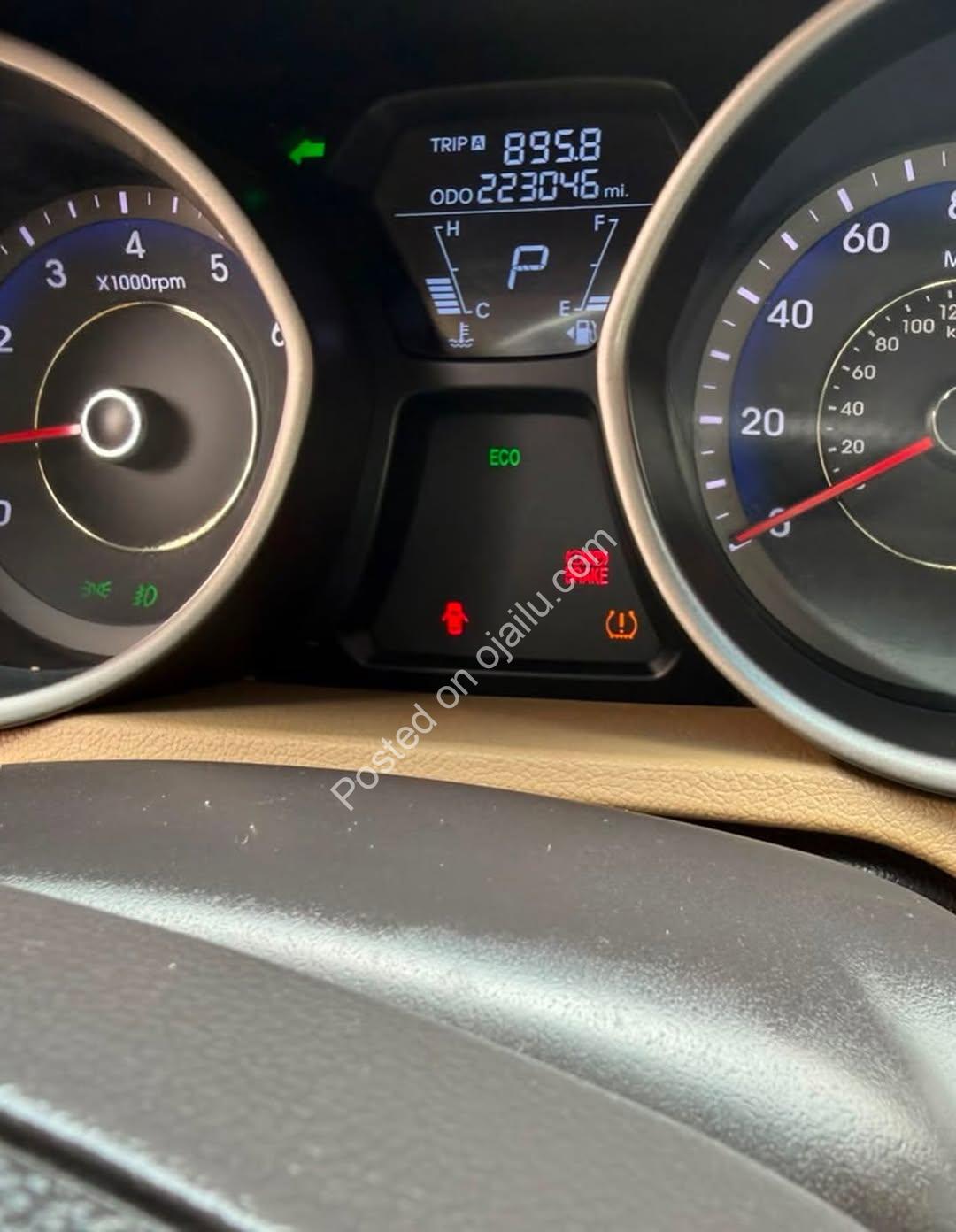 2012 Hyundai Elantra: Super Clean with Reverse Cam.