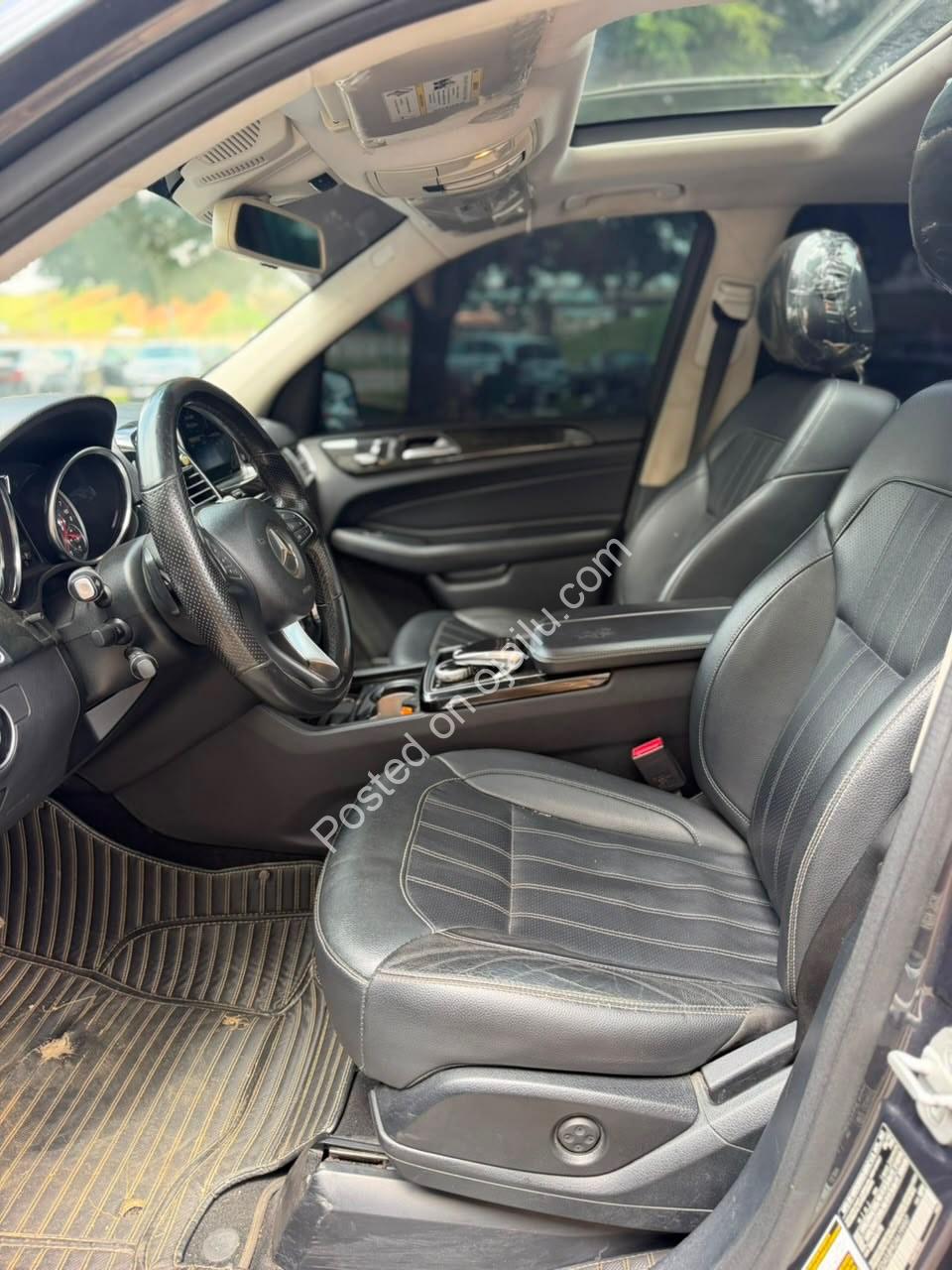 2016 Mercedes GLE350 – Panoramic Roof & 360 Camera, 27M