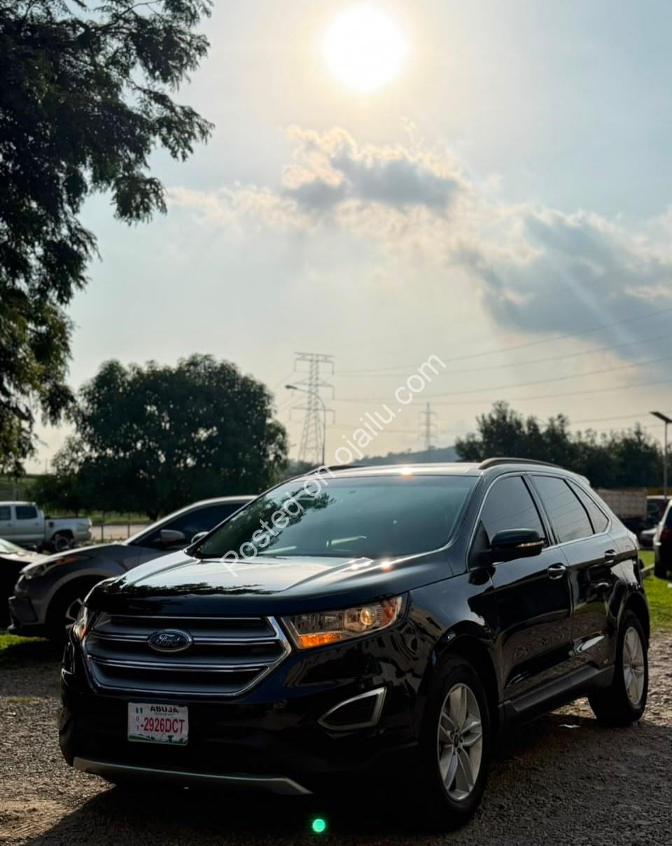 2018 Ford Edge: Keyless, Cooled Seats, LED – 15M