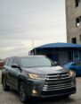 2016 Toyota Highlander XLE AWD: Super Mint, Fully Loaded, Abuja