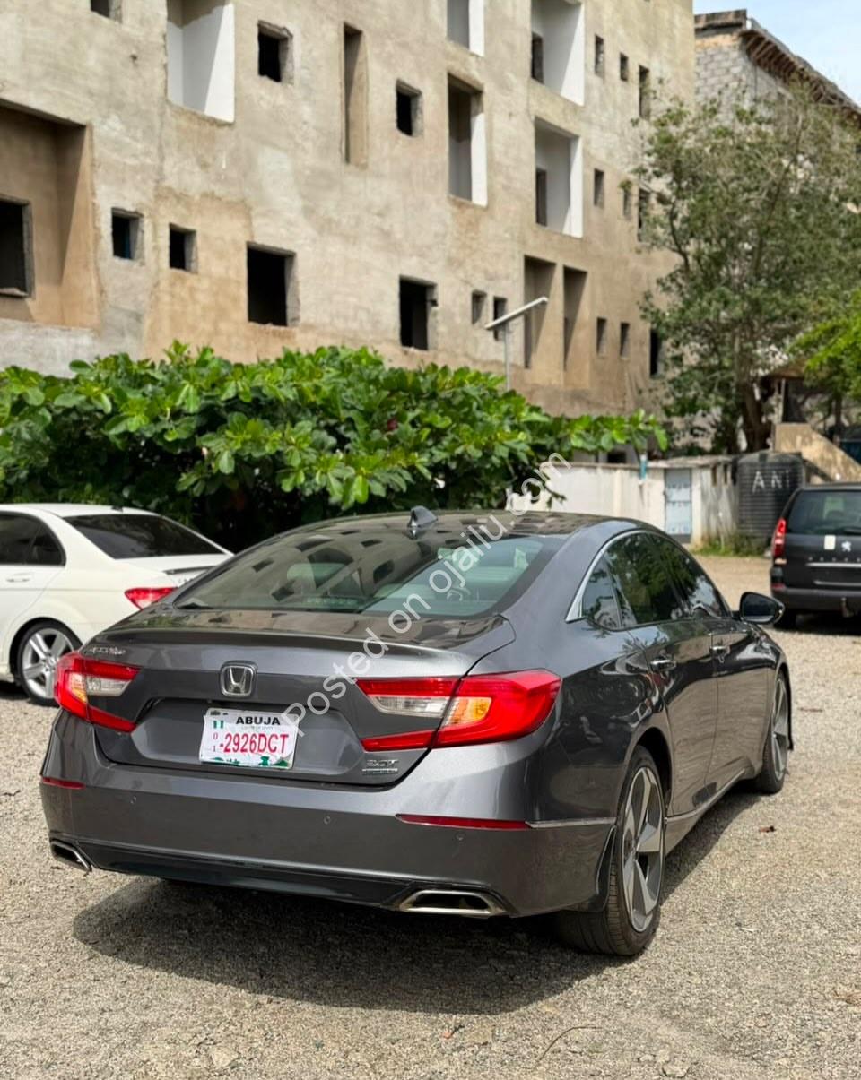 2018 Honda Accord Touring: Luxury, Loaded, Pristine