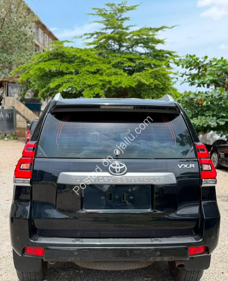 2023 Prado 4Plug: Premium Mint Condition, Loaded & Lawful Duty