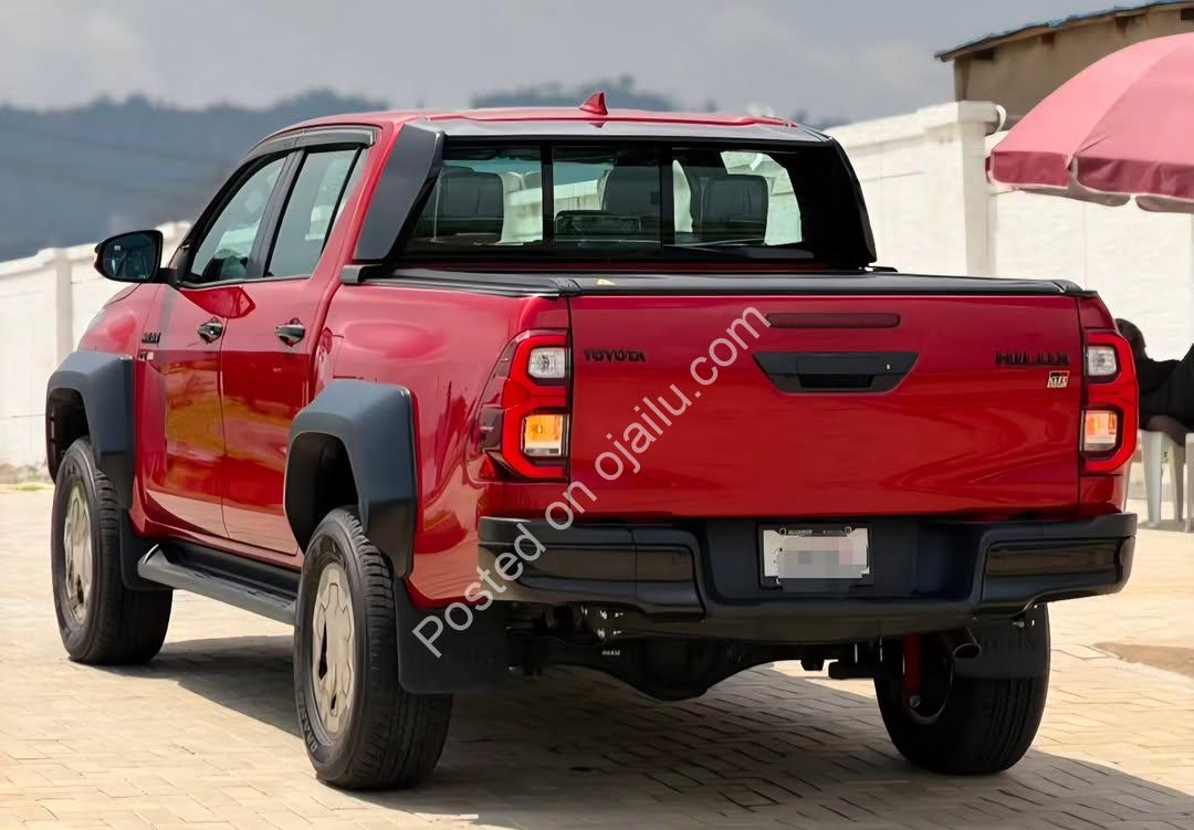 2024 Toyota Hilux GR Sport V6 – Keyless & Fully Loaded
