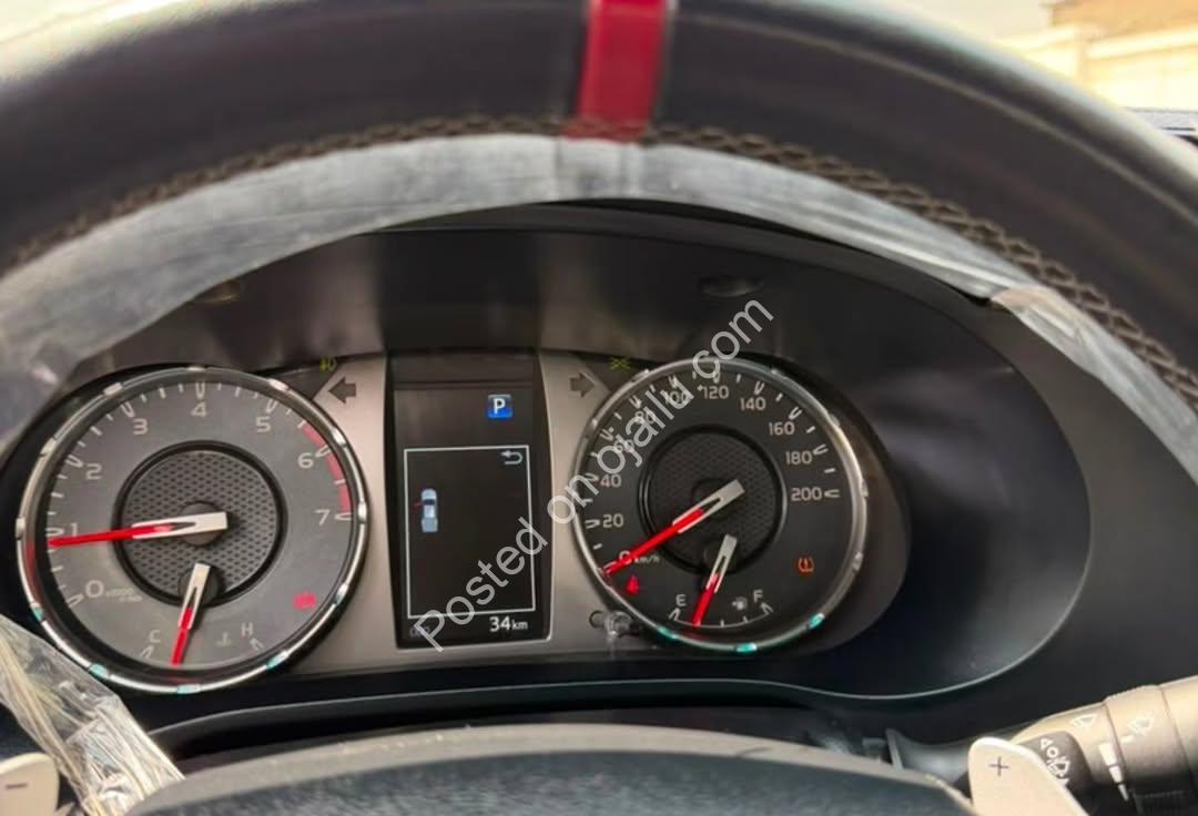 2024 Toyota Hilux GR Sport V6 – Keyless & Fully Loaded
