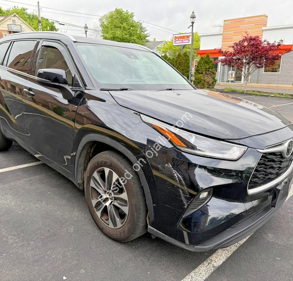 2022 Toyota Highlander XLE: Premium V6, Run N’ Drive – Yours for N37.3m!