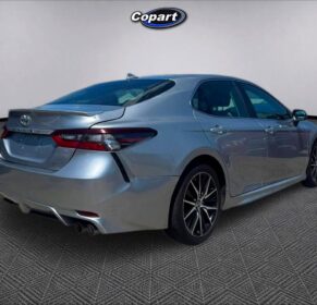 2021 Camry SE: Effortless Luxury