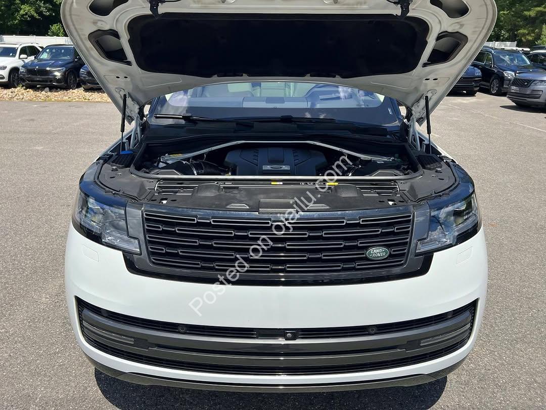 2023 Range Rover SE – Luxury Unleashed, Zero Stress Import