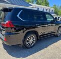 2018 Lexus LX570: Luxury SUV, 8-Cyl Power, Run N’ Drive