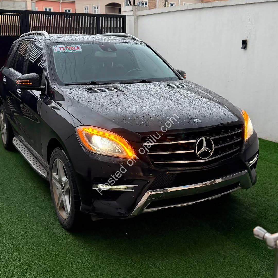 2015 ML400 Full Options: Pristine & Loaded, Just 28M Lagos