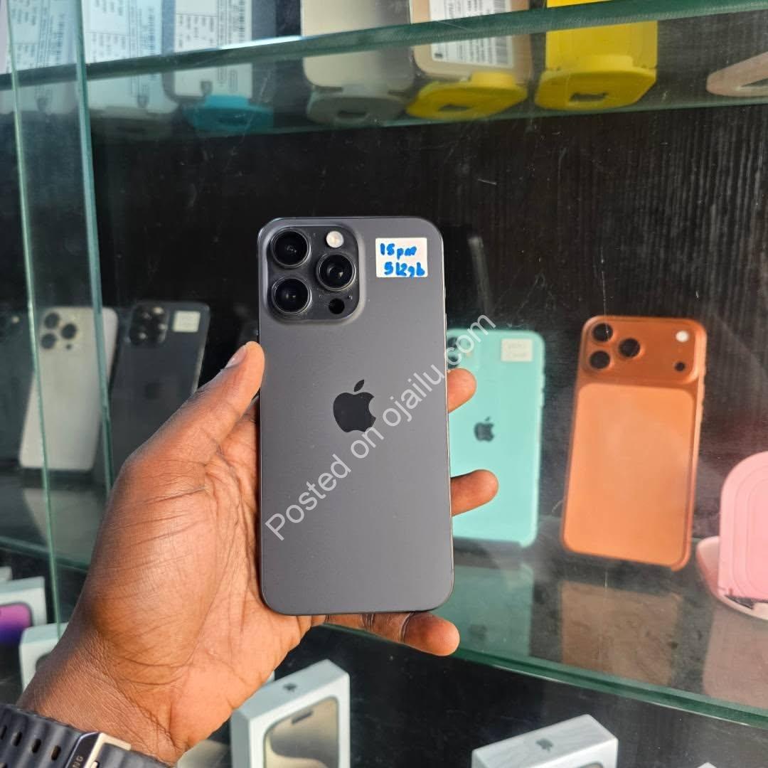 Snag the iPhone 15 Pro Max 512GB – UK Used, 88% Battery + Free Gifts!
