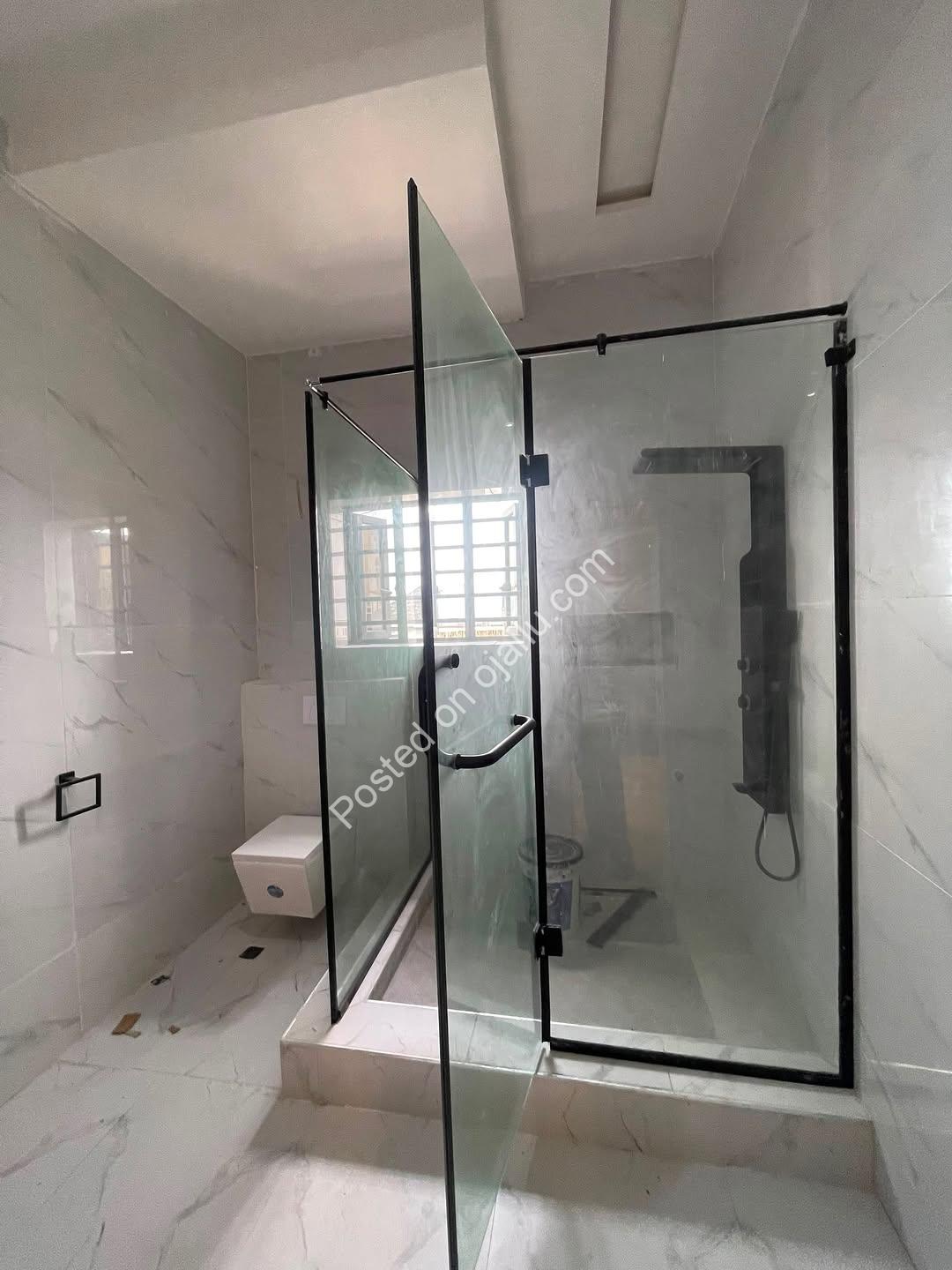 Ikate 4-Bed Terrace Duplex: Flawless Finishes & Prime Address