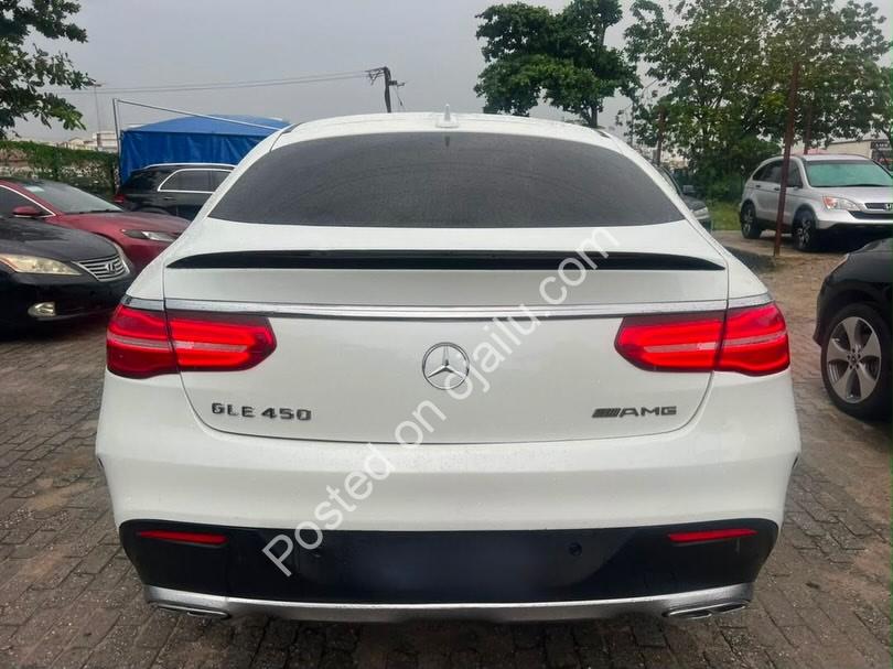 White Luxury GLE: Power & Style Awaits