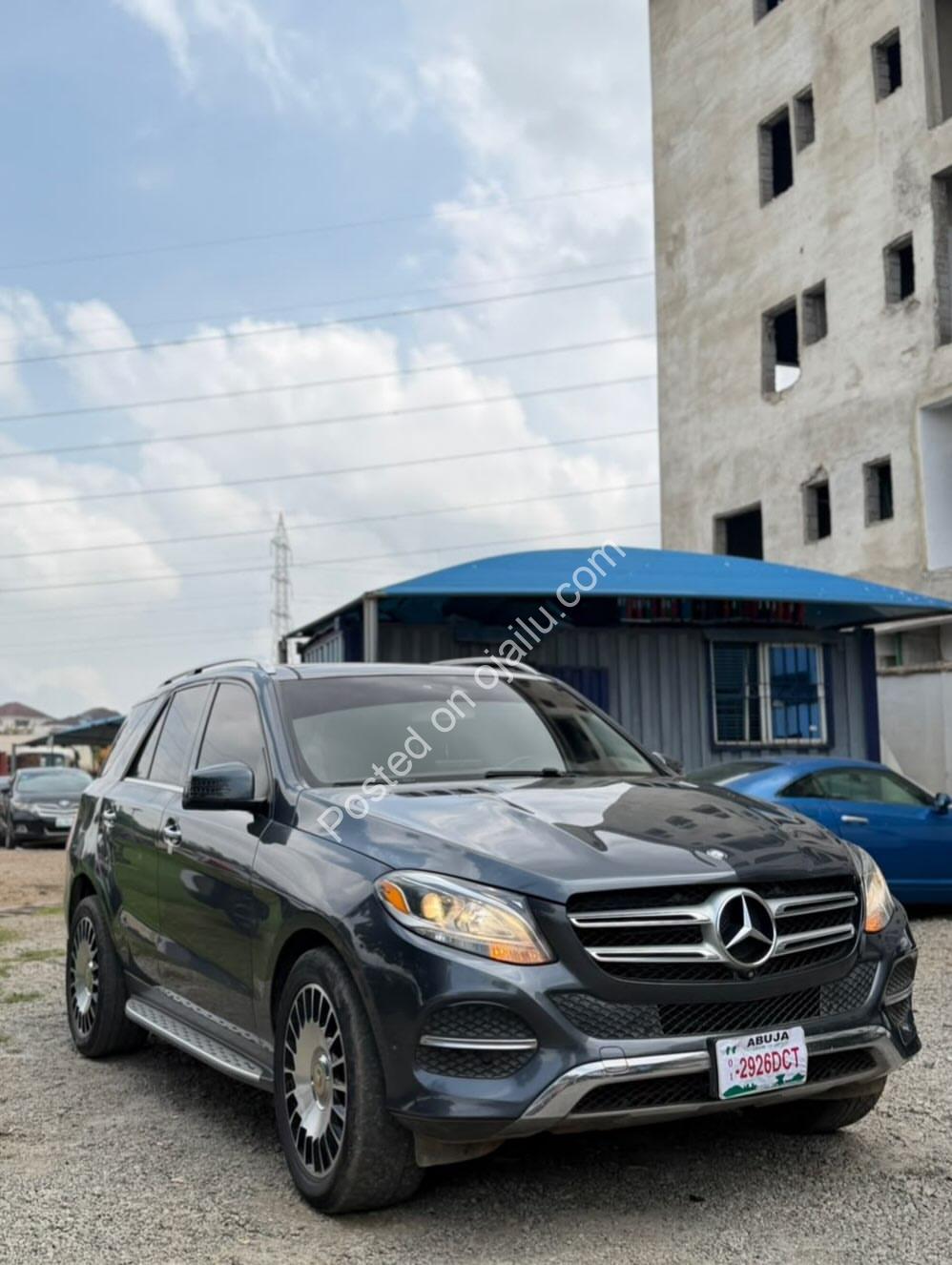 2016 Mercedes GLE350 – Panoramic Roof & 360 Camera, 27M
