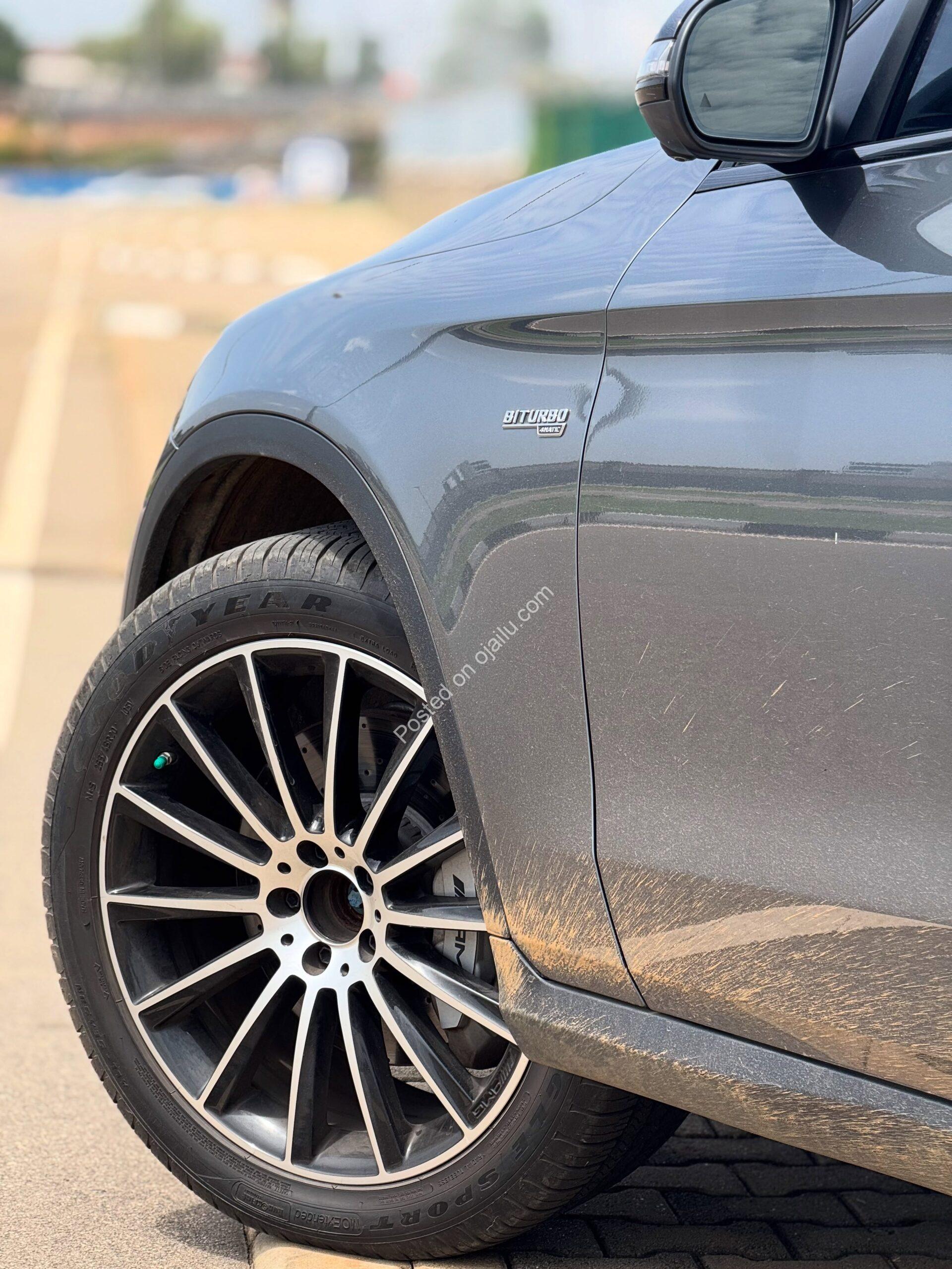 2018 AMG GLC43: Twin-Turbo V6 Power