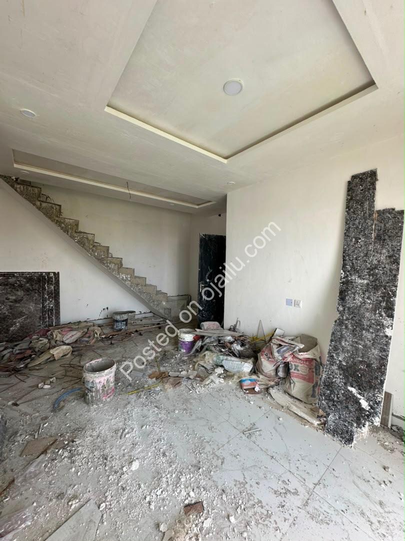 Prime Ikate Lekki: 2-Bed Apt & 3-Bed Maisonette – High ROI!