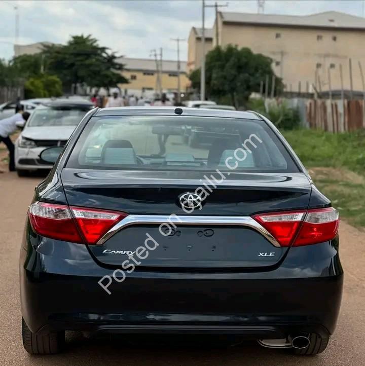 2016 Camry XLE Luxury, Loaded & Reliable