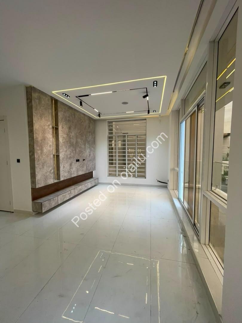 5-Bed Chevron Duplex: Pool, Cinema & CofO Ready