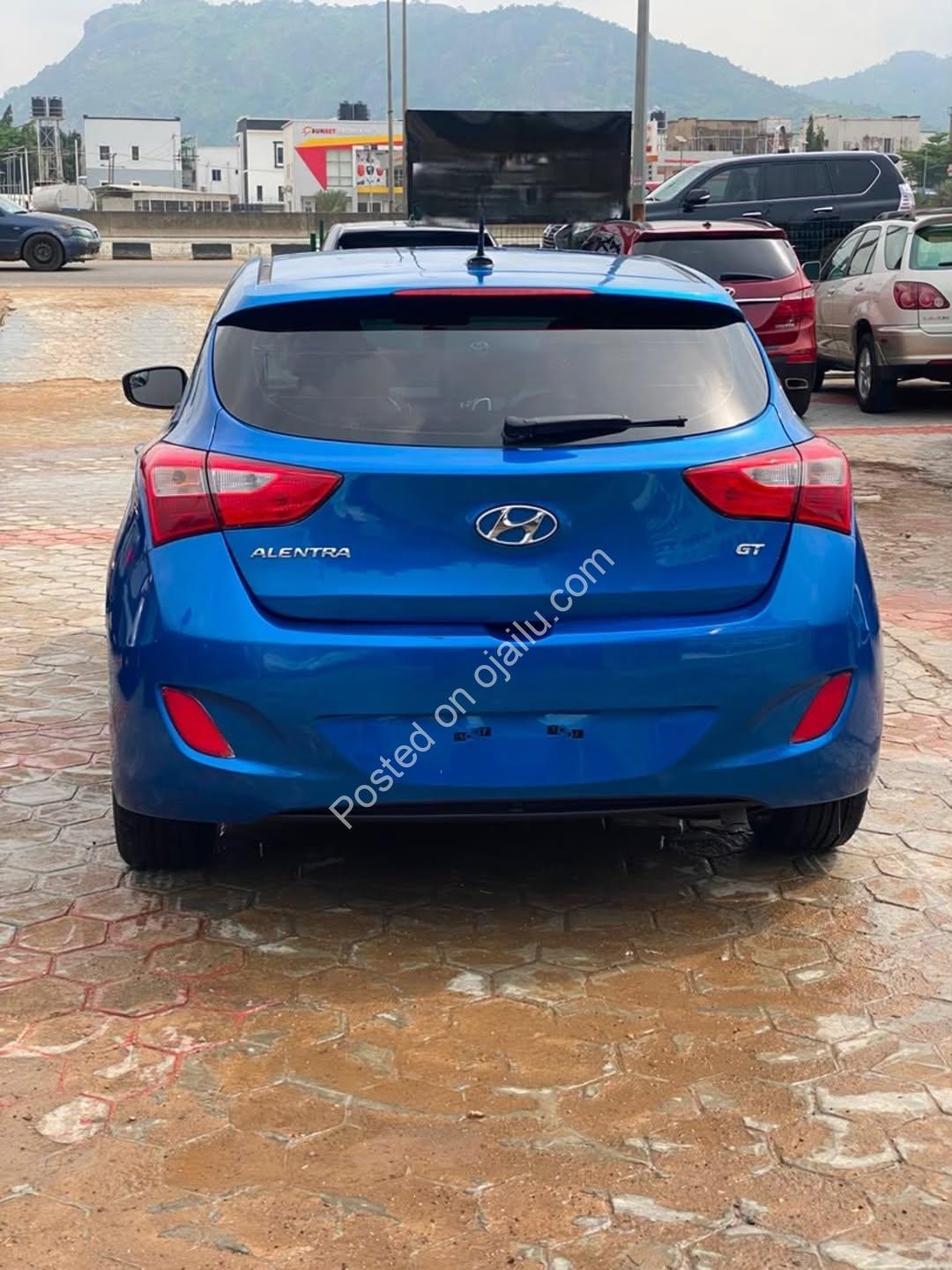 2016 Hyundai Elantra: Belgian Spec, Drive Away!