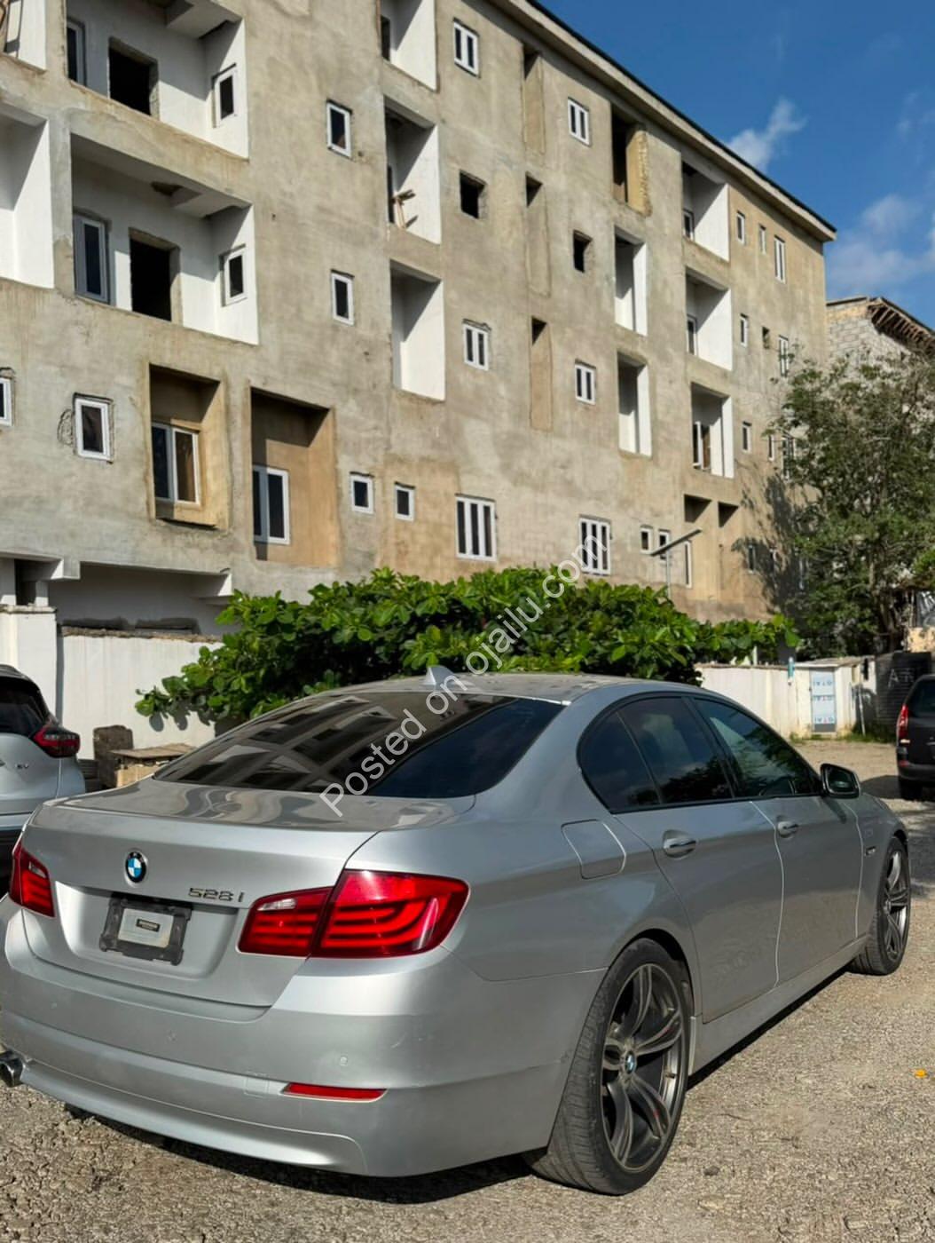 2012 BMW 528i: Loaded Luxury, Pristine & Priced to Sell