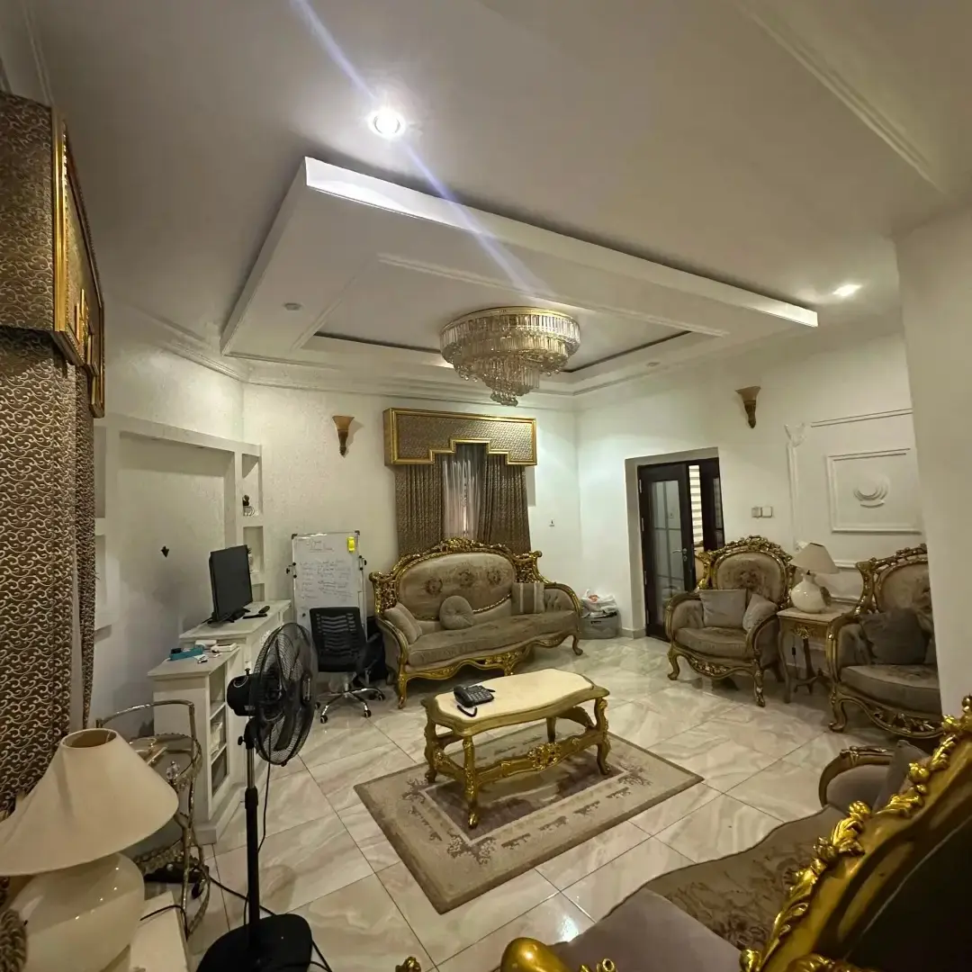 Mandela Estate Duplex: Move-In Ready!
