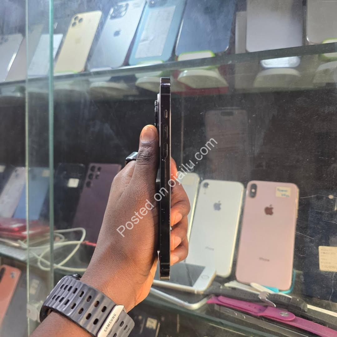 Premium iPhone 14 Pro Max 1TB – Unlocked Power, Pristine Black!