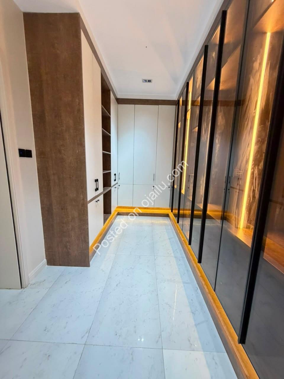 **Katampe Magnificence: Furnished 6-Ensuite Duplex**