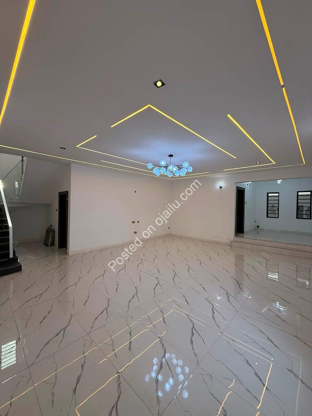 Own Your Enugu Haven: 4 En-Suite Beds in Gated Golf Annex