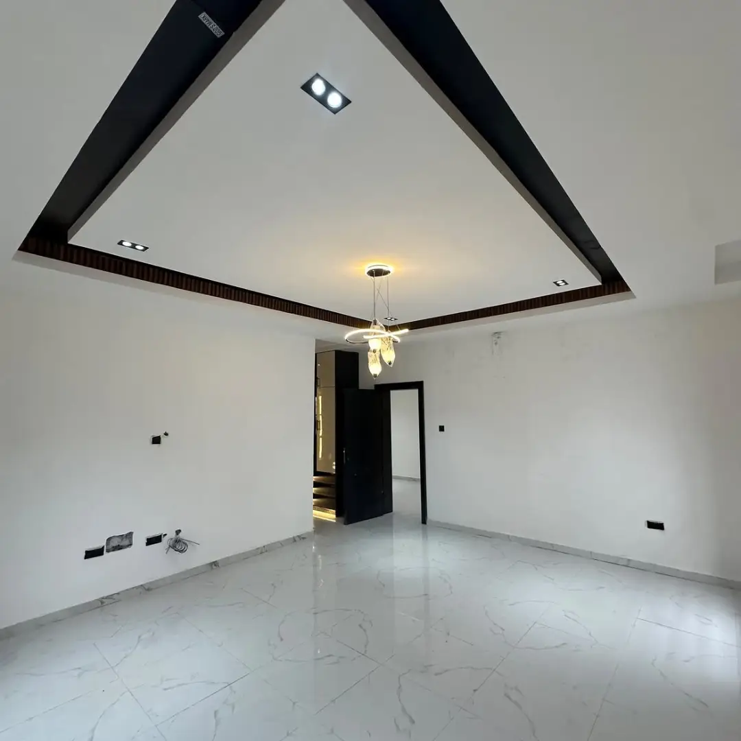 Own Port Harcourt’s Finest: 4 Ensuite Bedrooms in Secure Akwaka!
