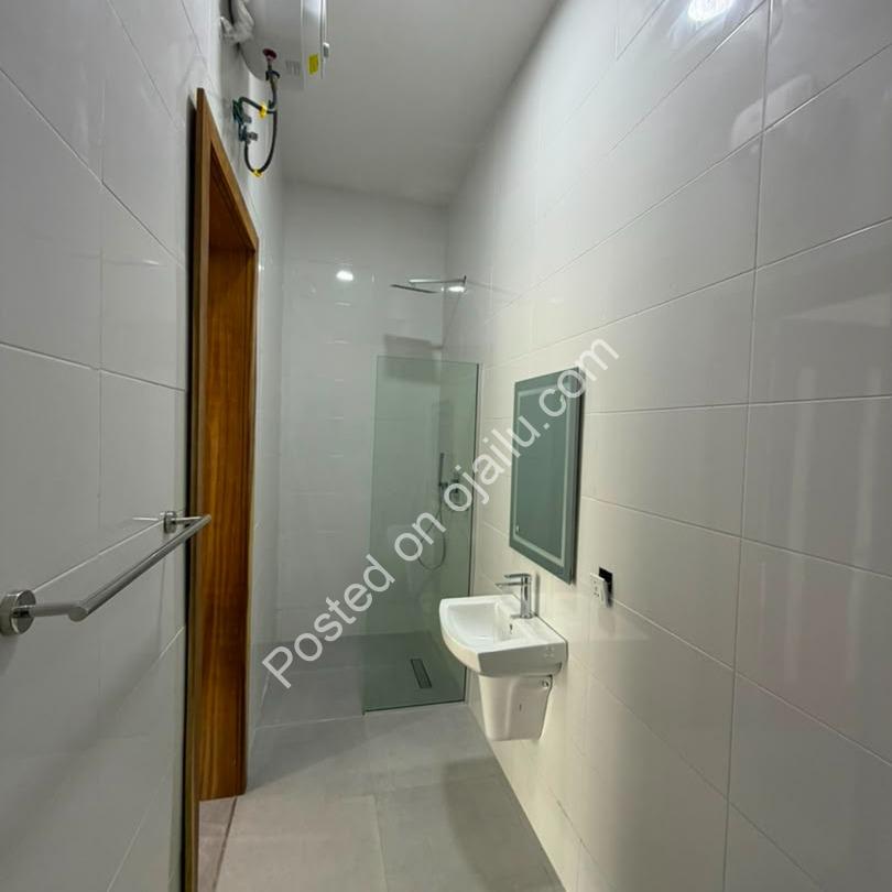 Ikoyi’s Finest: 5-Bed Smart Duplex with Cinema & Pool