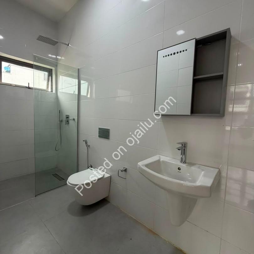 Ikoyi’s Finest: 5-Bed Smart Duplex with Cinema & Pool