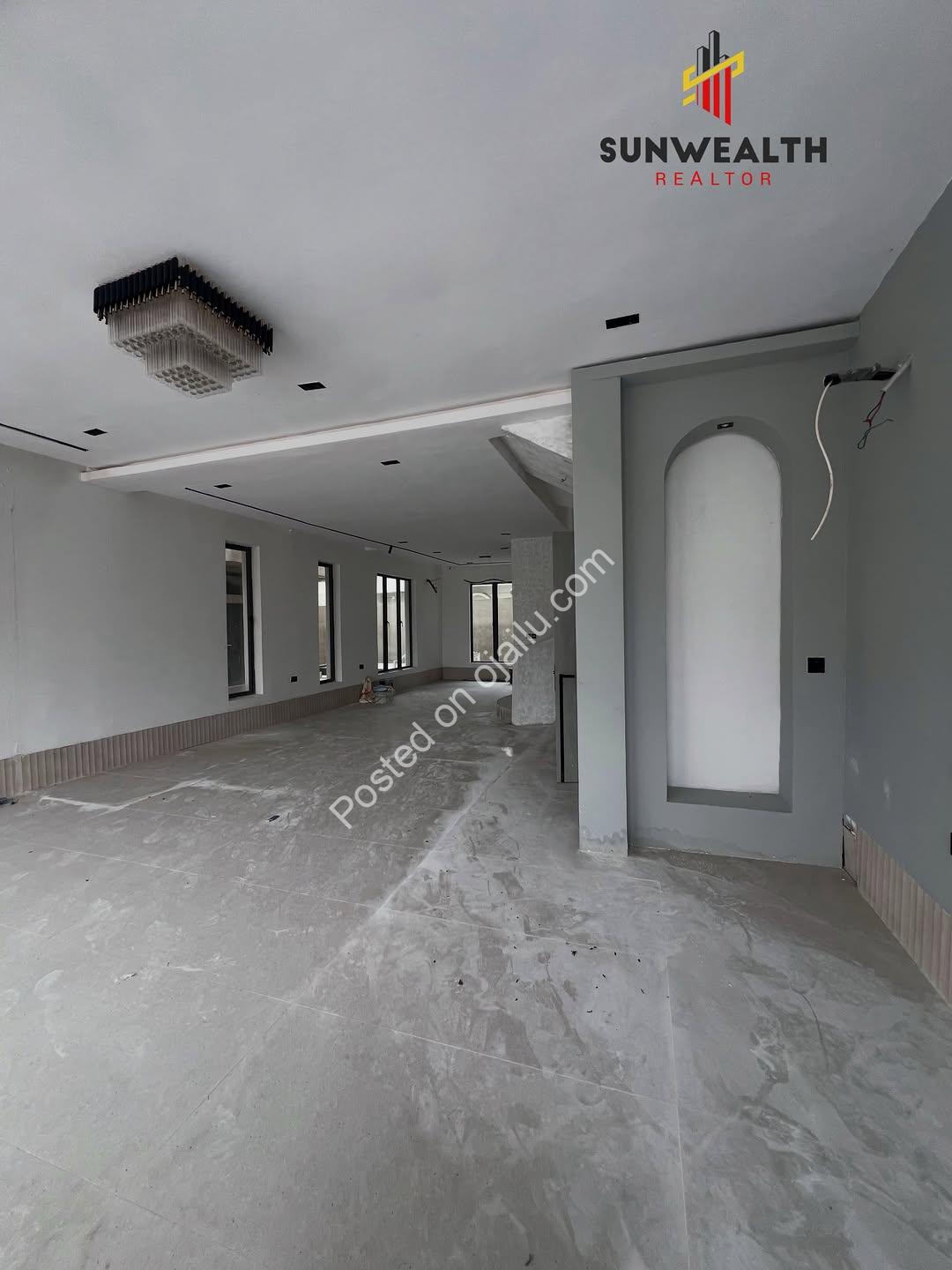 Ikoyi’s Finest: Detached Duplexes with Pool