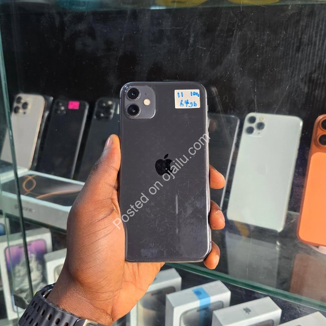 iPhone 11 64GB – Battery 86%, Dual SIM, Free Gifts!